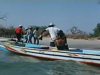 Kitu Gidwani topless in French movie Black