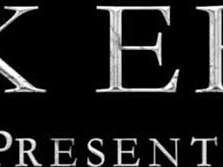 Boss fucks secretary with big tits in office?