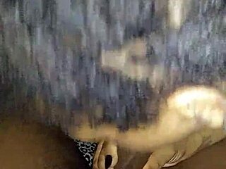 Redbone MILF gives good head and has a nice ass