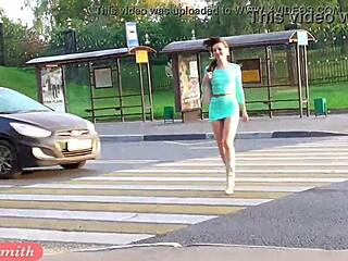 Wow, Jeny Smith’s transparent dress shows everything in public, so hot! 😍