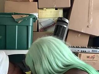 Neighbor helped with the move, so I repaid with deepthroat and facial 😏💦