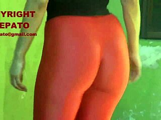 hey, check out this hot argentinian milf in tight leggings showing off her cameltoe, wanna see more?