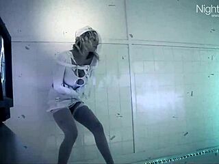 Sluts get filled by huge cocks in intriguing bdsm orgy