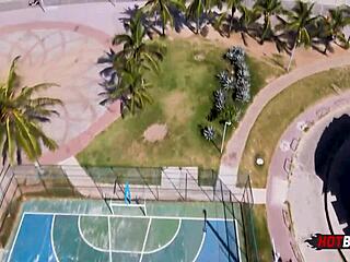 Gay Sex With A Stranger Riding Bareback!