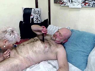 Hot milf gets her twat pounded and face flooded