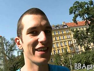 SEXY GAY PORN PICTURES SHOWING INTENSE ACTIONS AND HOT BODIES