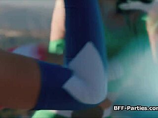 Superheroes Share Toys