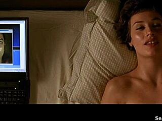 Beautiful French teen Ccile De France in hot action in 2002