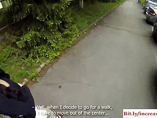 Out-of-town gal fucked outside