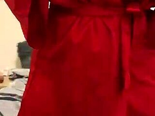 Look At That Brunette!