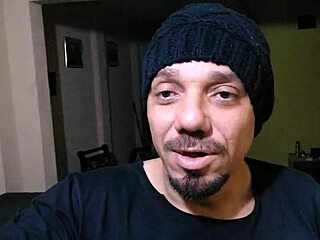 First lesson on how to be an independent porn actress with Dany Rio