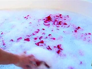 Blonde beauty gets her pussy eaten and fucked