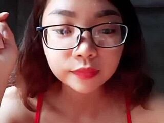 Mom And Daughter Eat Bitter Melon.