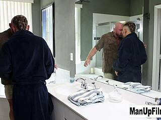 my girlfriend loves these muscular twinks ray boogie and killion knox 😍