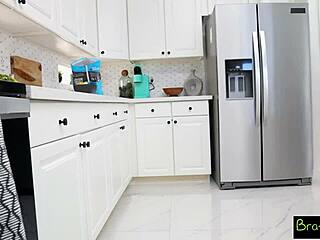 Kimmy Kimm Needs Stepbro's Dick To Overcome Crush