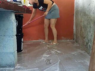 Hot housewife helps her boss with a steamy solo performance