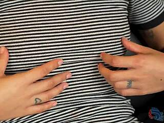 hey, minnie scarlet gives joi with real orgasm