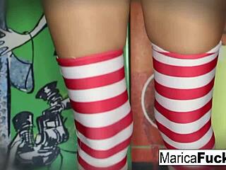 Marica’s solo performance: from stripper to masturbator