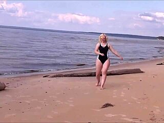 charging at sea—wanna join my bath?