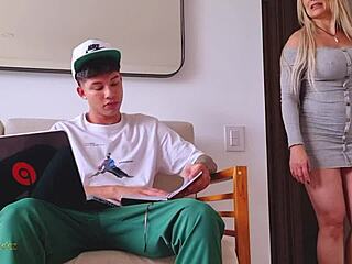 Stepmom and stepdad's wild threesome experience with creampie