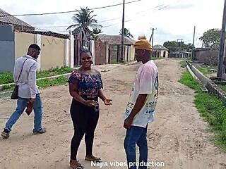 Hey, I picked up this guy on the street and brought him home for a wild fuck with my big ass! 😏