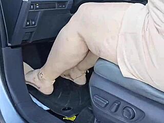 Kinky Muslim hijab MILF gets parked and pounced on