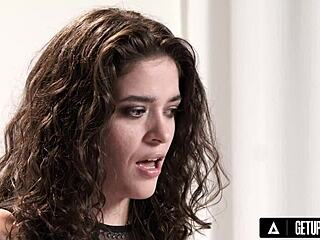 Up close with kinky Victoria Voxxx solo orgasm scene