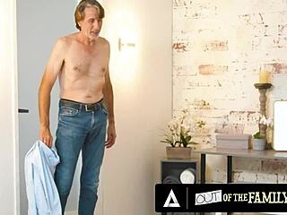 Rebecca Vanguard Fingers and Licks Pussy in Group Massage