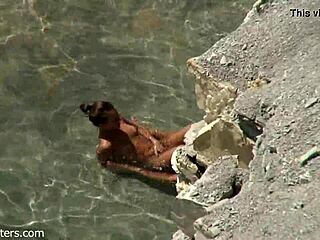 Amateur couple's beach sex scene