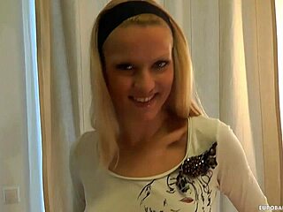 Dani Diaz Plays With Stepmoms Pussy Pump