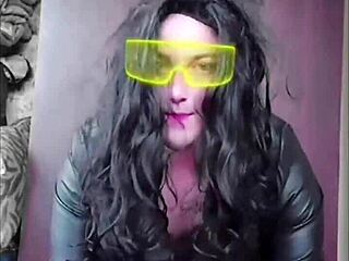 Big ass blonde shemale gets naughty on webcam