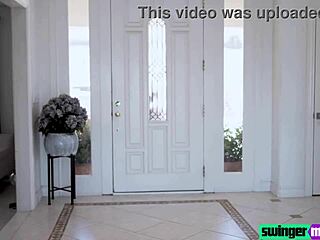 Hot Stepmom Dee Williams Bangs Nadia White Hard!