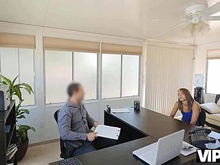 In this vip4k casting, the cute american teen skips the long interview and dives straight into sex for cash on web chat