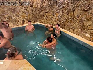 Steamy motel party with friends yields hot footage