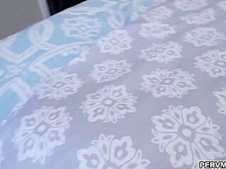 Cherie DeVille Screams 'Fuck Me, Stepson!'