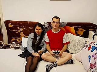 College students having sex in this amateur porn video