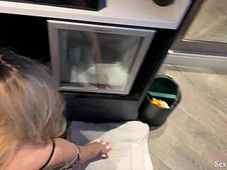 Stepmother Tenderly Helps Stepson with Broken Arms Release