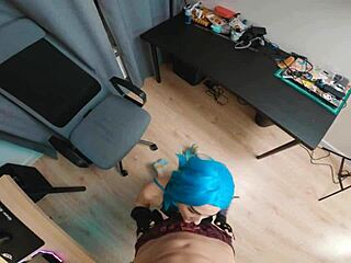 Crazy Jinx Performs in Torch Cosplay on Desk