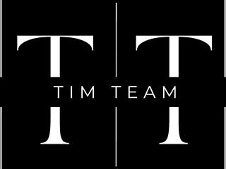 Big blonde bombshell gets blown and fucked hard