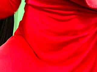 Mature beauty's roleplay with real estate agent and tits