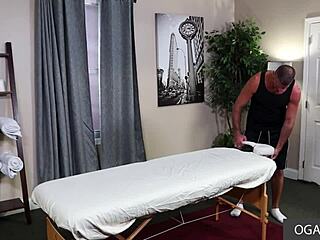Massage Session Turns Into Gay Romp