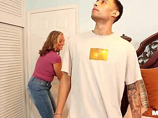 horny housewife nina starr bangs the new guy hard! 😜