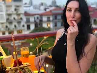 Hey, check out this blowjob in the restaurant! 🍽️😏