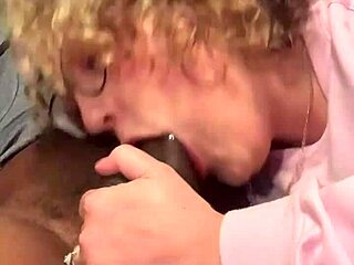 I threw a birthday souppp and she sucked my big cock, swallowing cum in her mouth