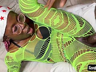 Which pussy should I fuck next on christmas day?