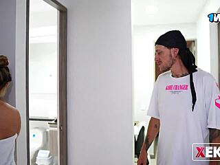 I'm shocked, my hermanastra seduces the delivery guy with wild passion!