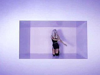 Hey Ariana Grande, wanna focus on something naughty with me?