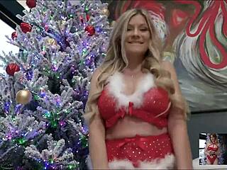 Stepmom's Christmas gift: hot cowgirl sex with Ellie Tay