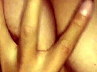 Anal sex with a hot Latina neighbor in homemade video