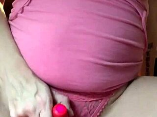 Rubbing my clit led to piss play for a shaking orgasm